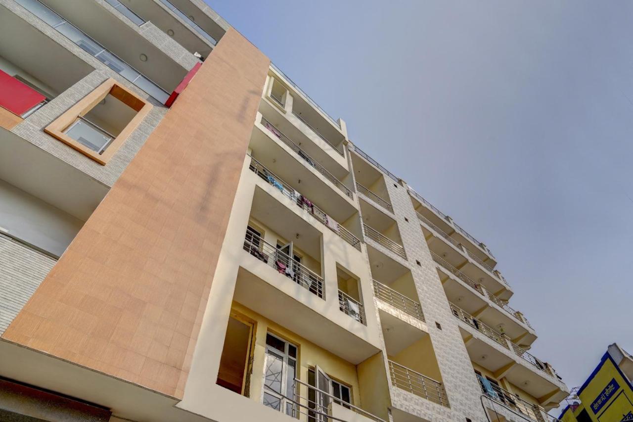Oyo 78981 The Diamond Nest Noida Buitenkant foto